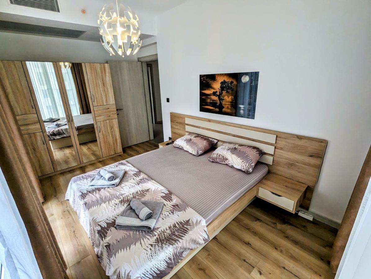 16Th Floor Sky View Condo With Pool And Fitness Skopje Eksteriør bilde