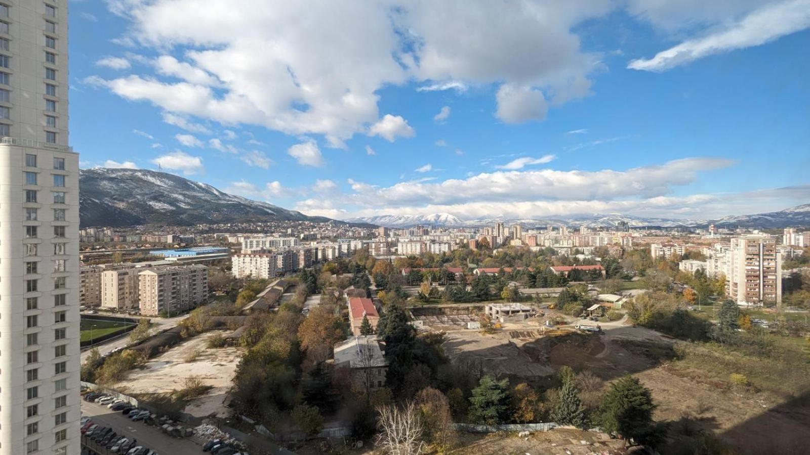 16Th Floor Sky View Condo With Pool And Fitness Skopje Eksteriør bilde